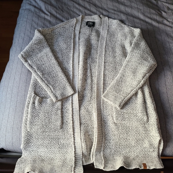 Roots Snowy Fox Cardigan - Picture 3 of 5